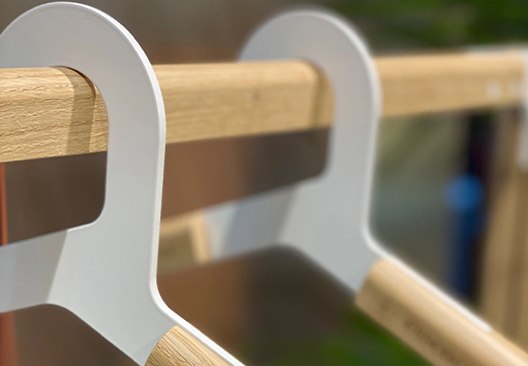 Hangers Unique and Accessories