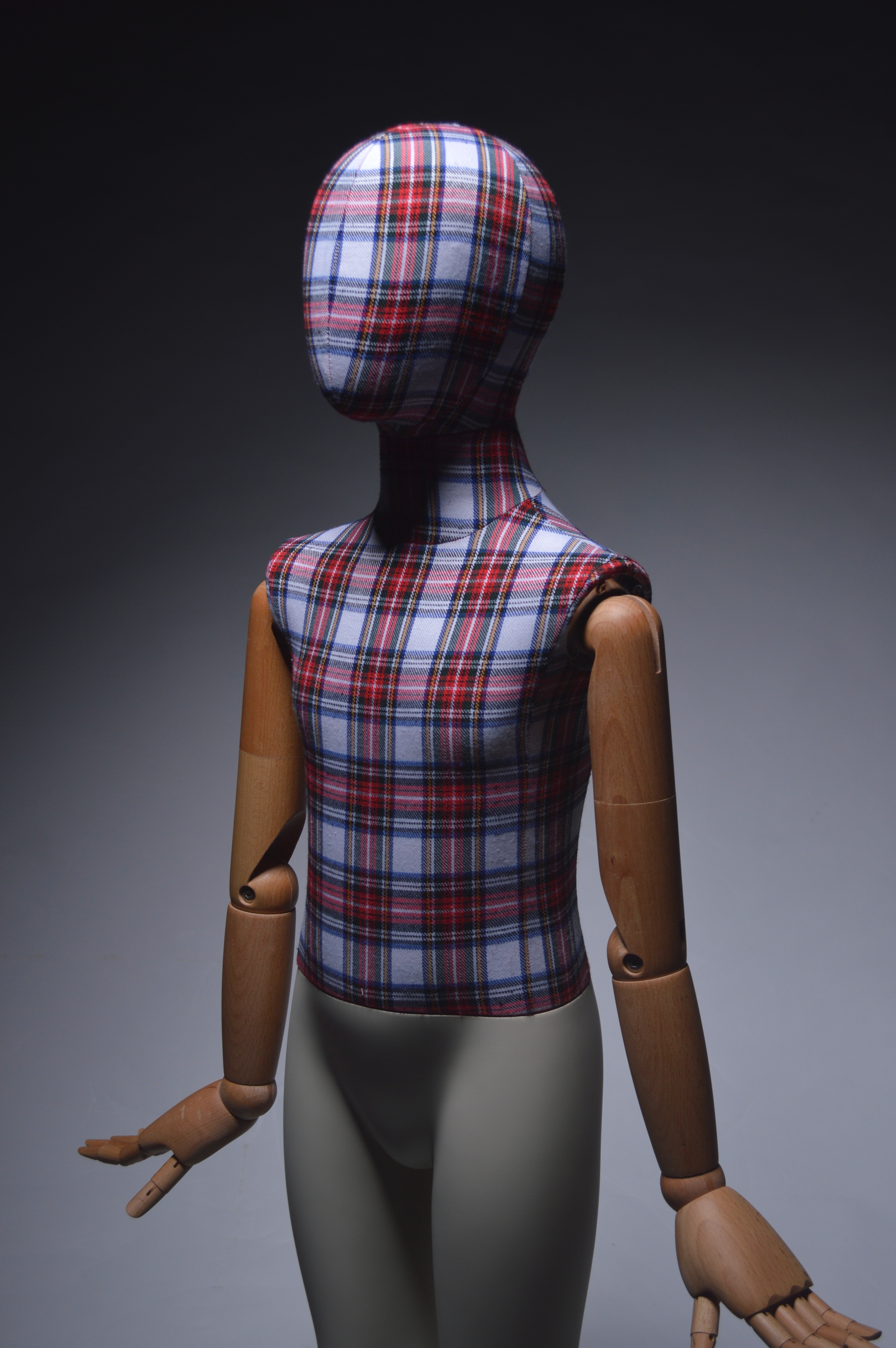 mannequins en vogue sports kids fabric with wooden arms