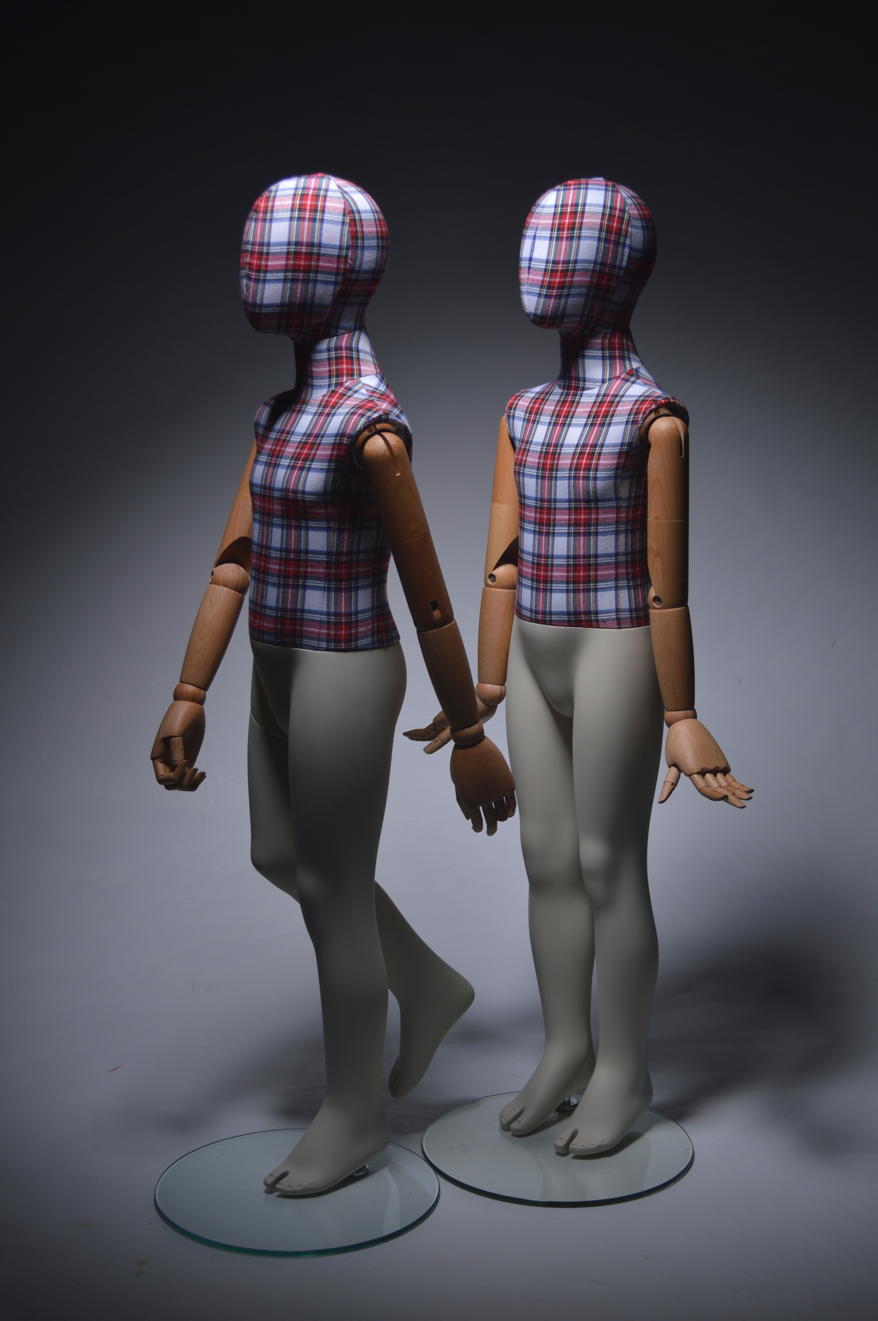 mannequins en vogue sports kids fabric with wooden arms