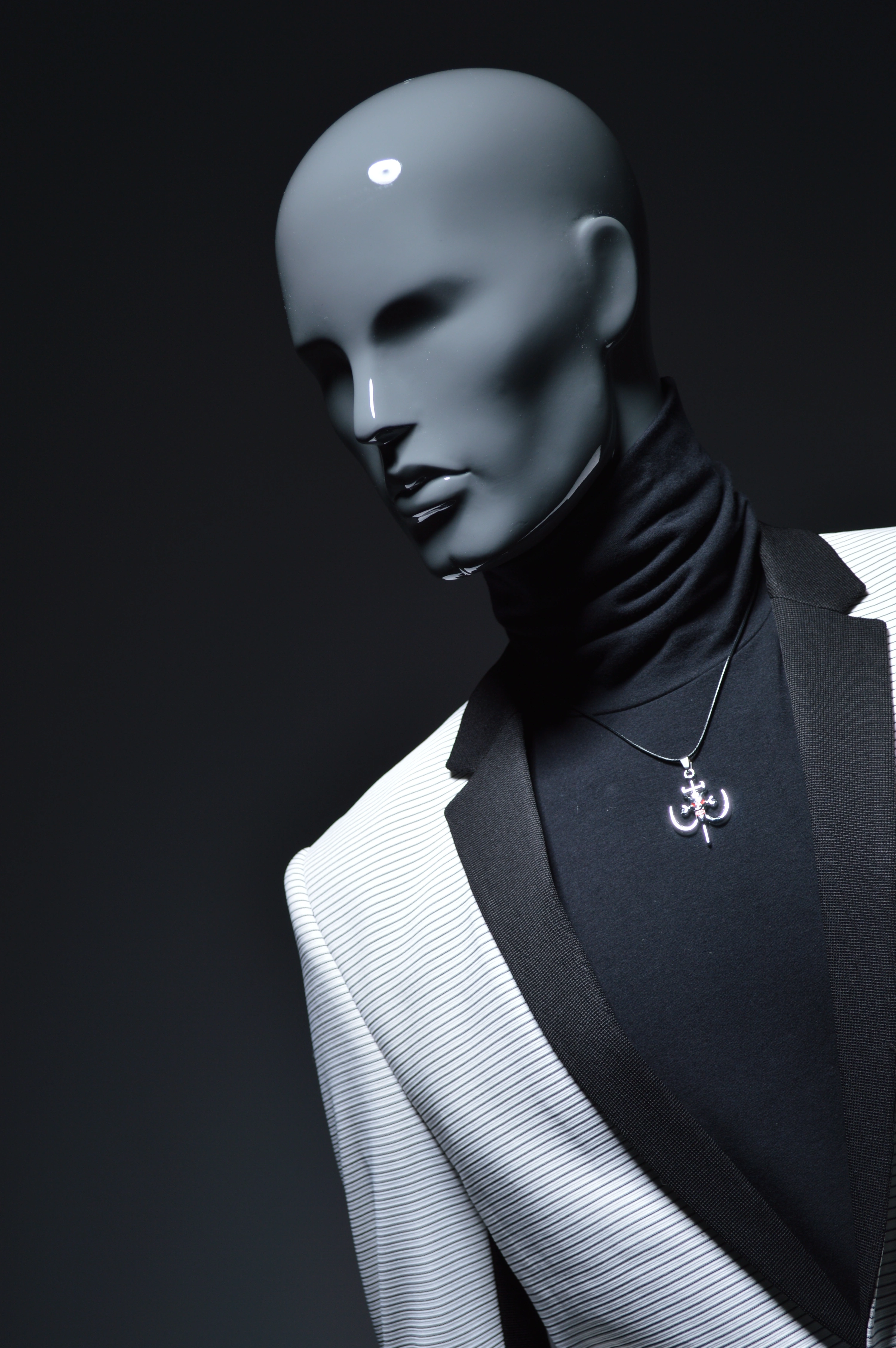 mannequins en vogue semi abstract fiber