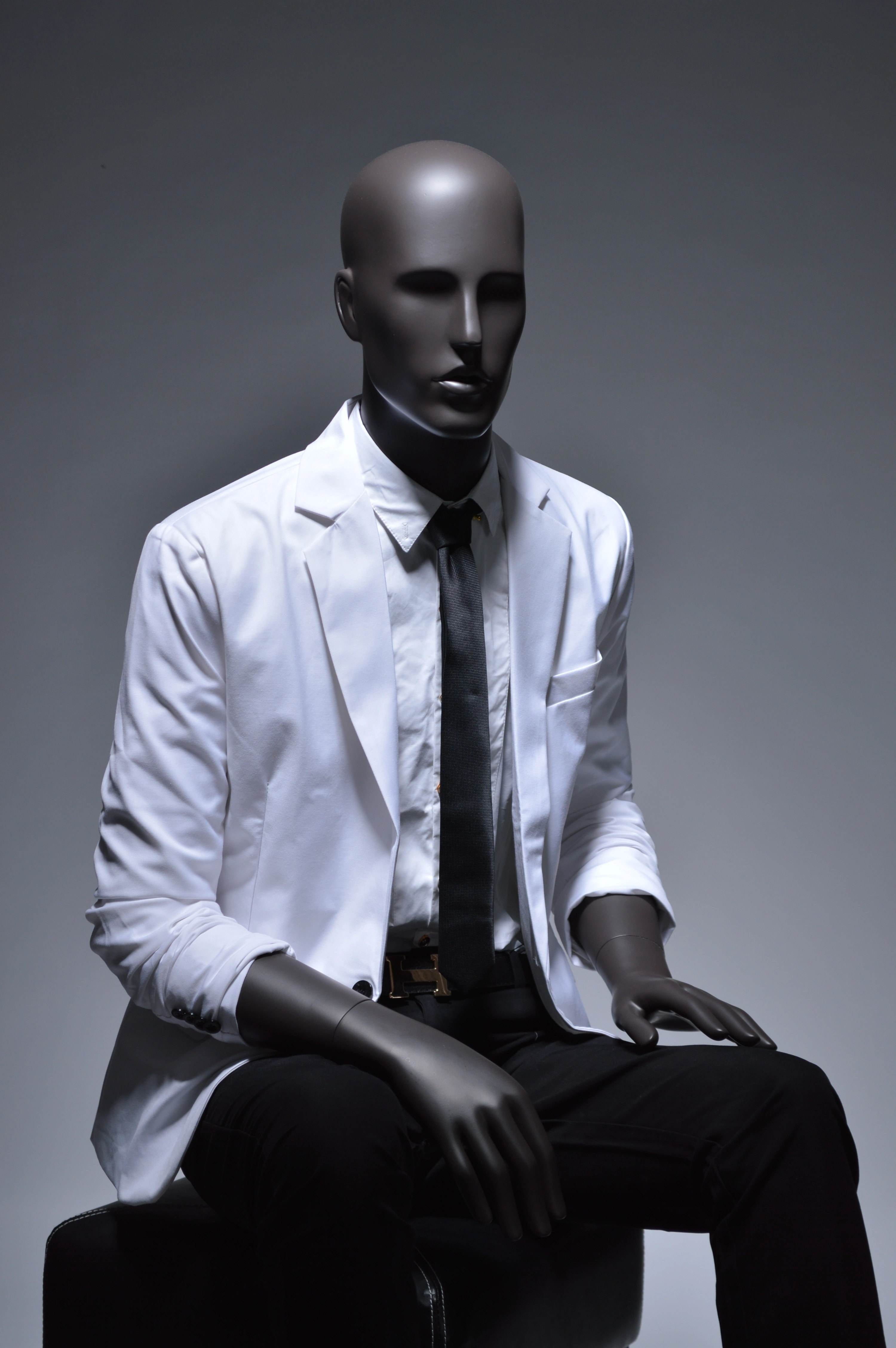 mannequins en vogue semi abstract fiber