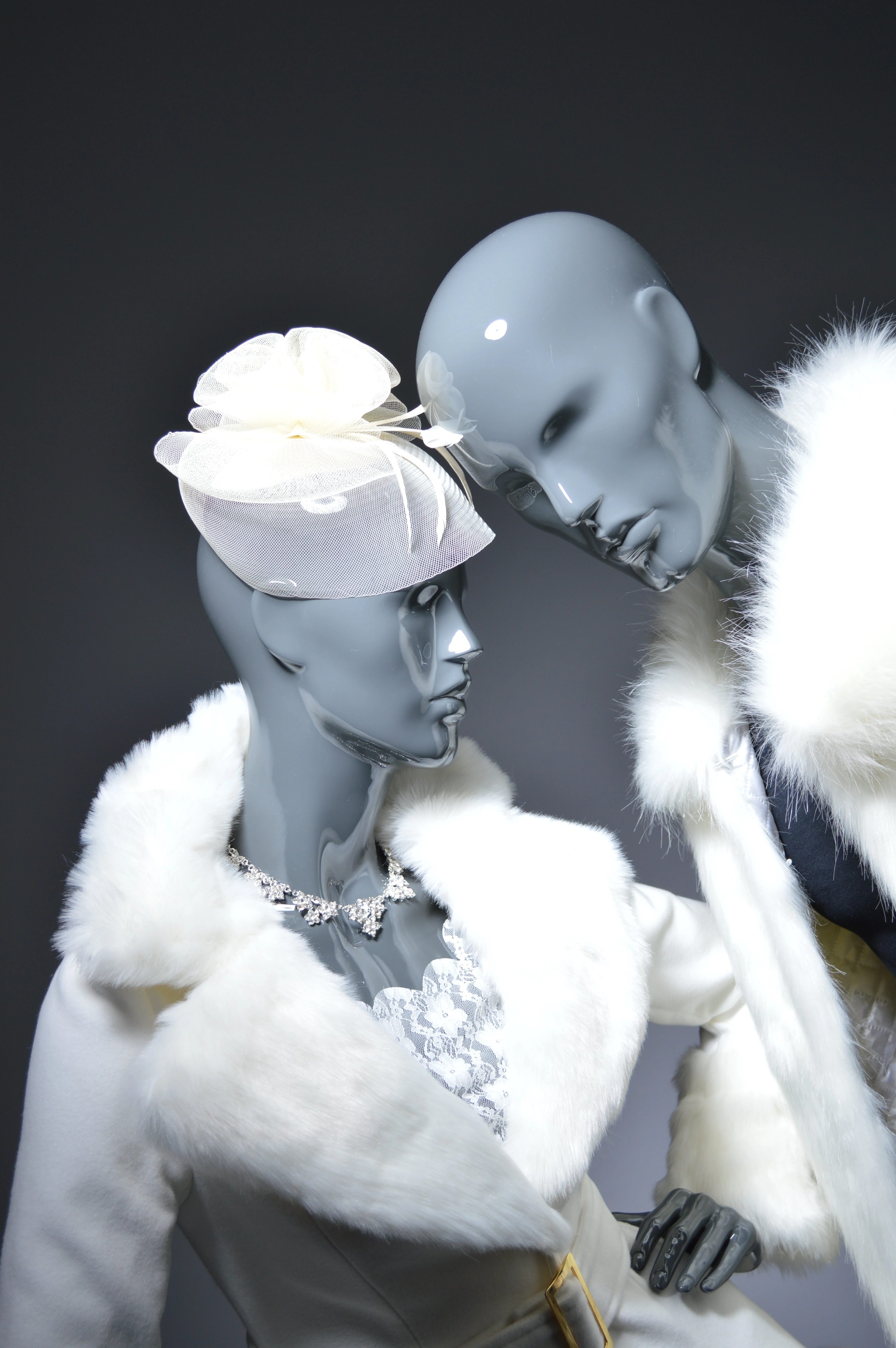 mannequins en vogue semi abstract fiber