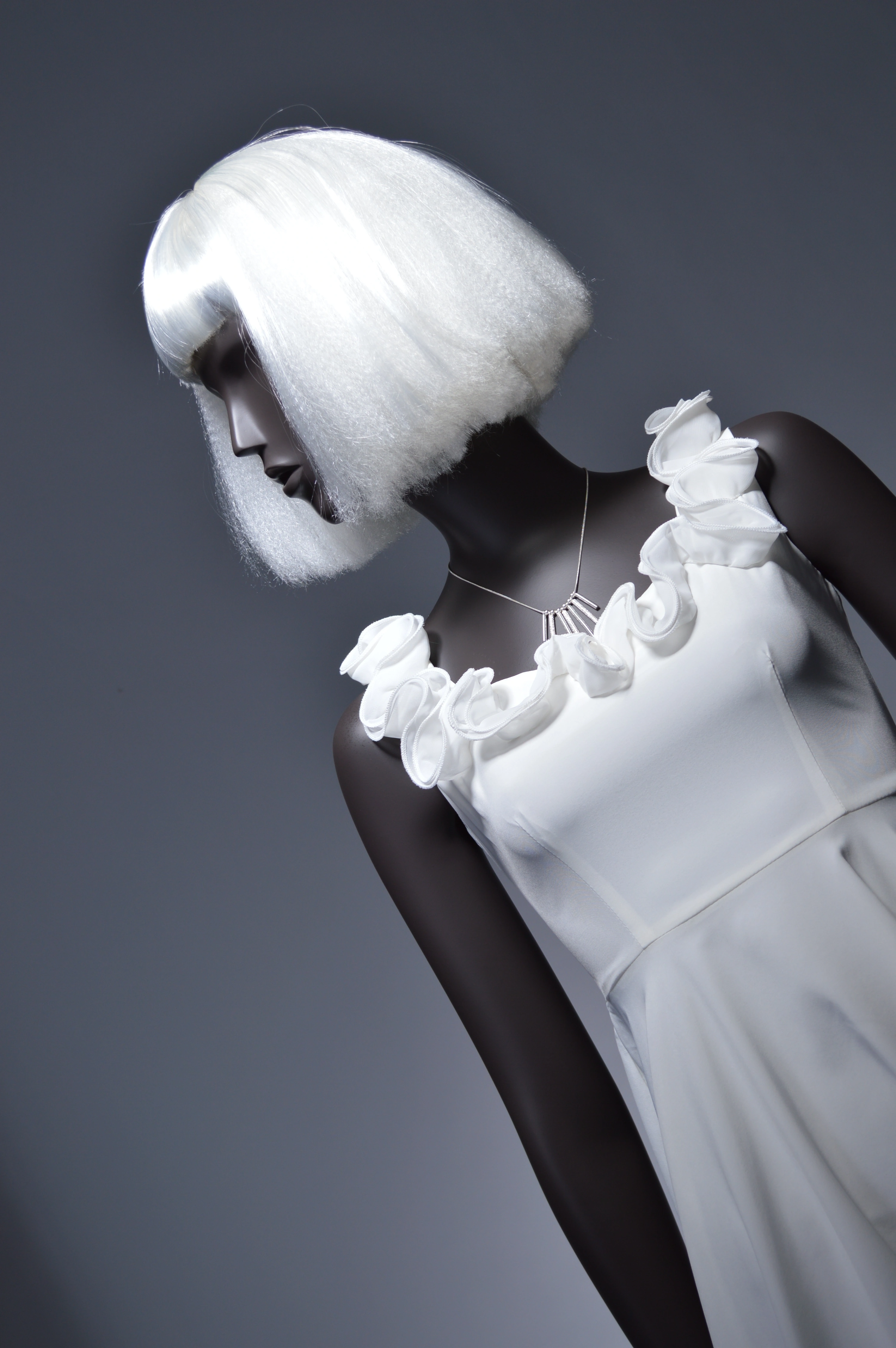 mannequins en vogue semi abstract fiber