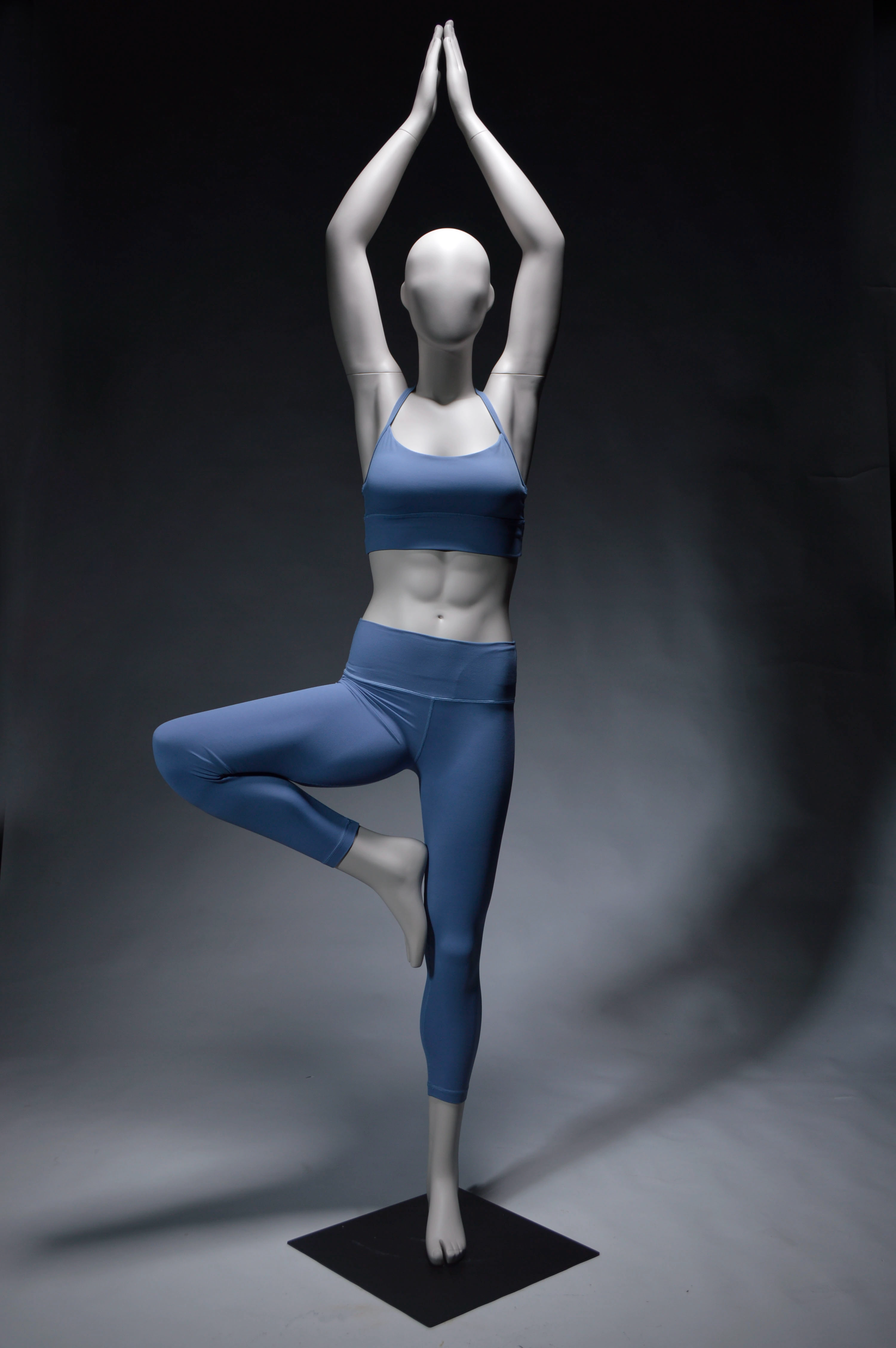 mannequins en vogue sports active fiber