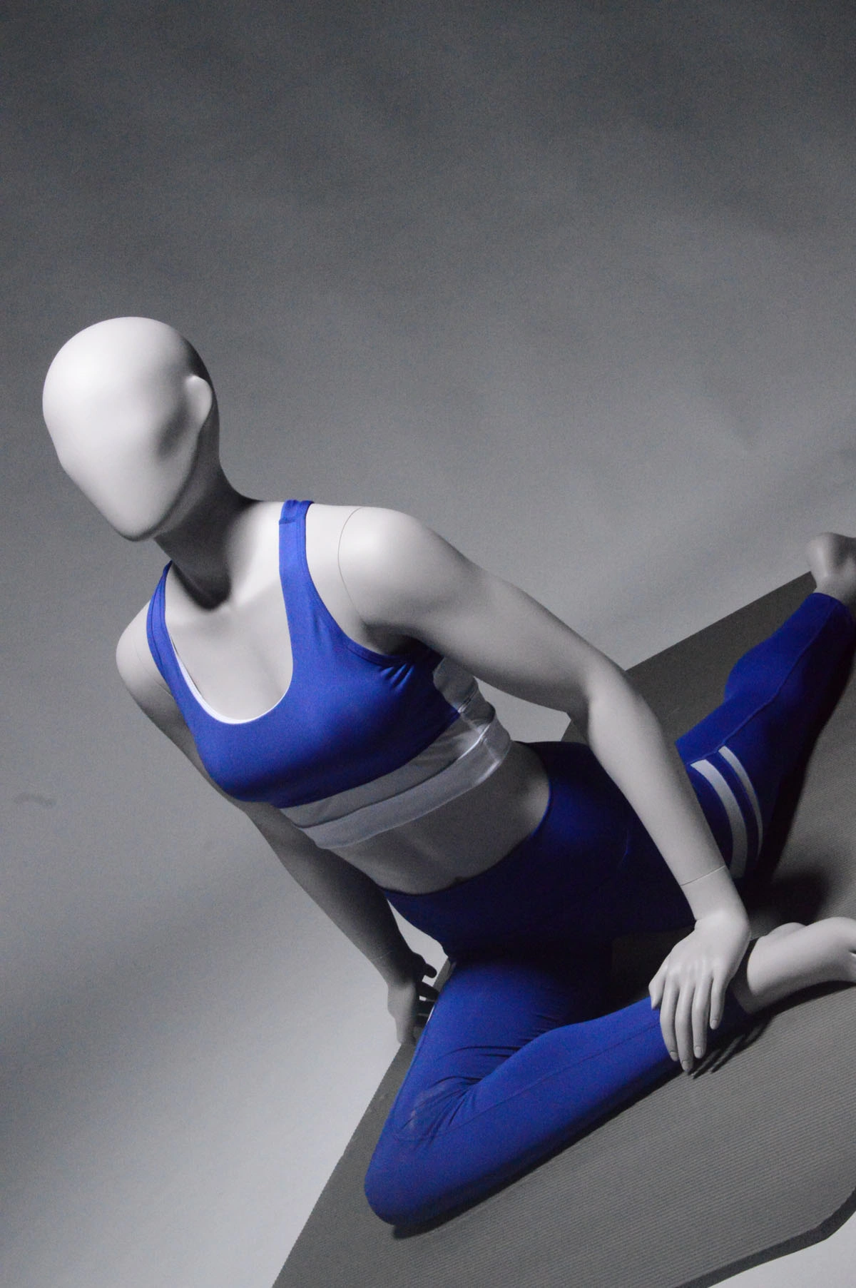 mannequins en vogue sports active fiber